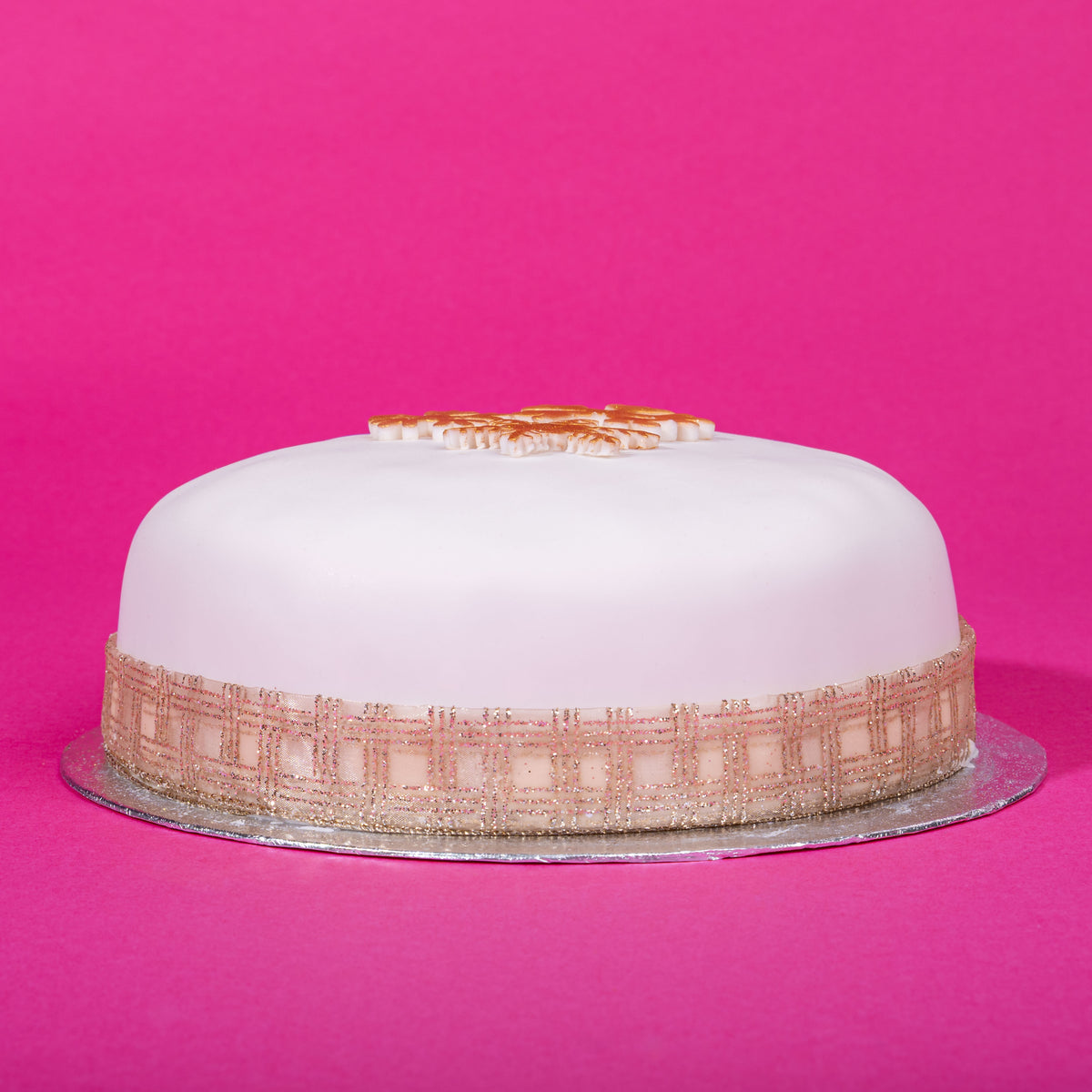 Rolled Icing Christmas Cake (Serves 12 - 14)