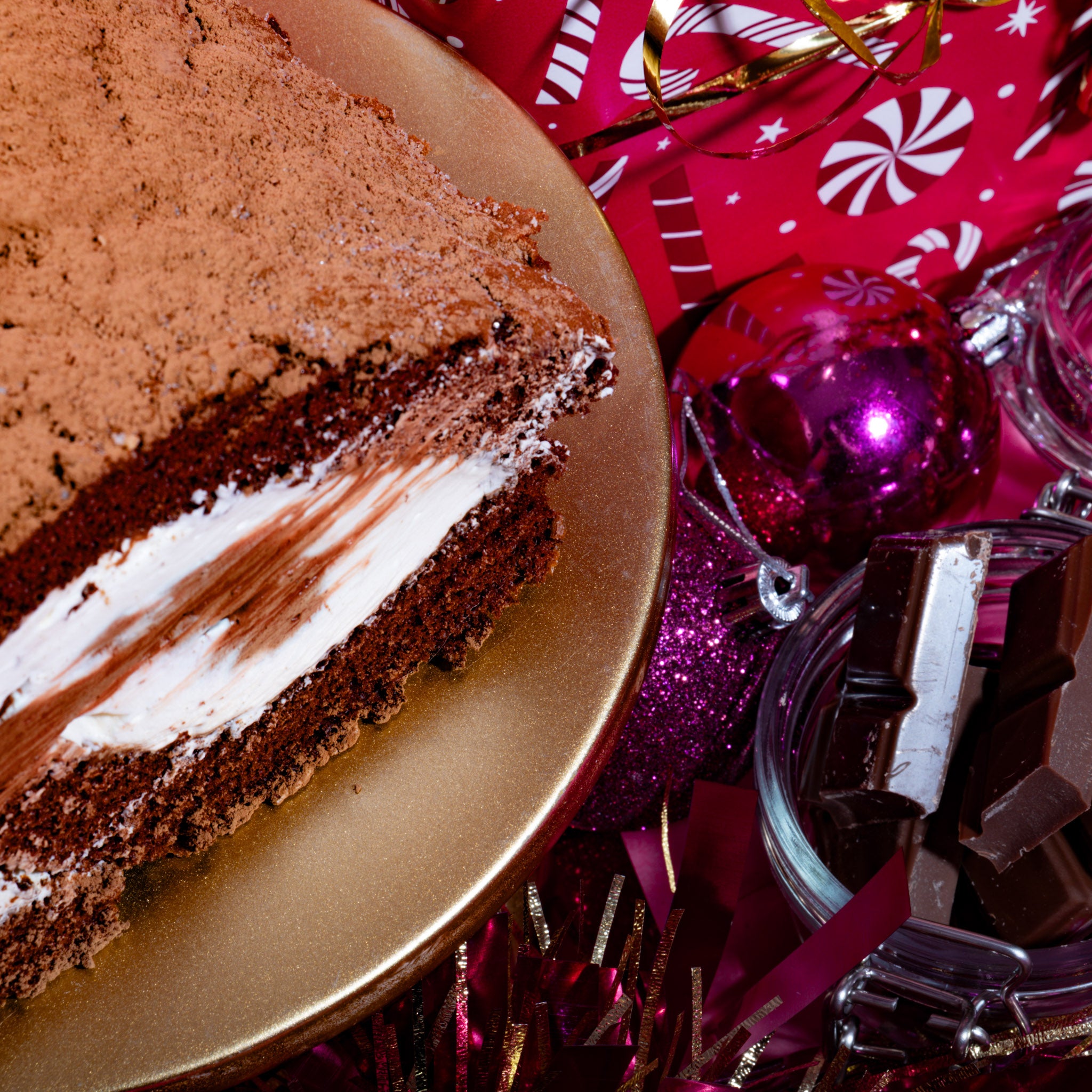 Chocolate Swiss Roll with Dairylite Cream